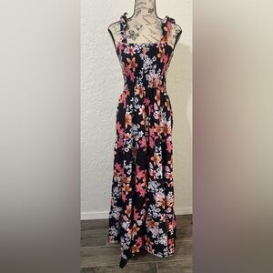 Gorgeous floral print maxi dress. NWOT.